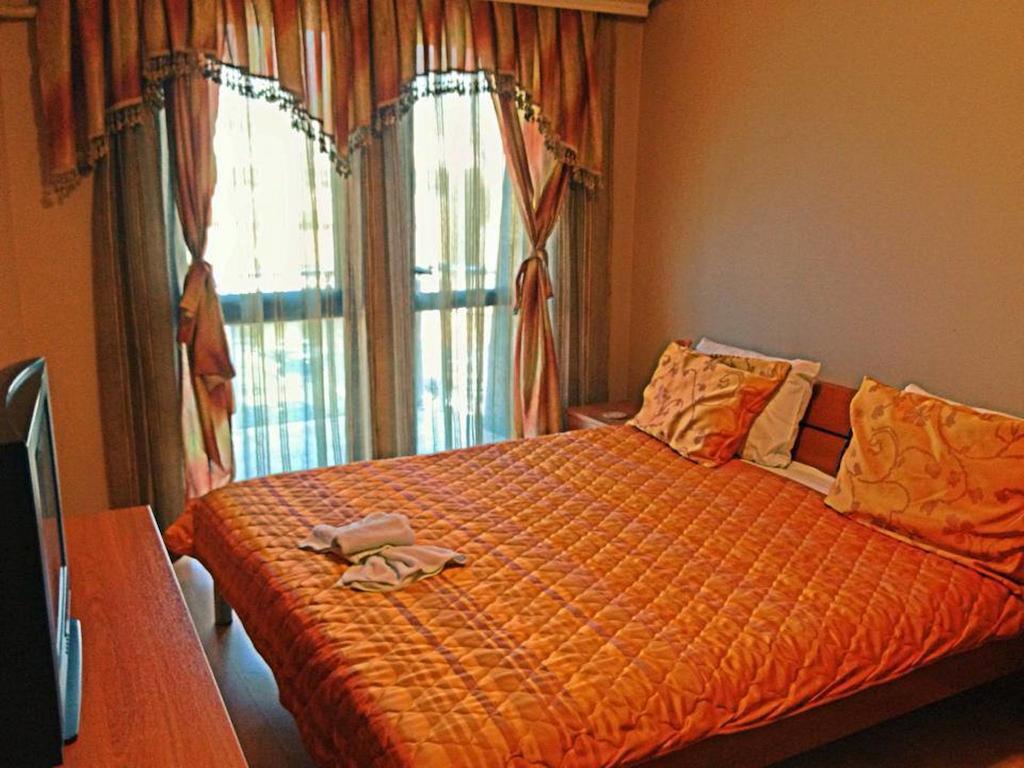 Hotel Real Pristina Quarto foto